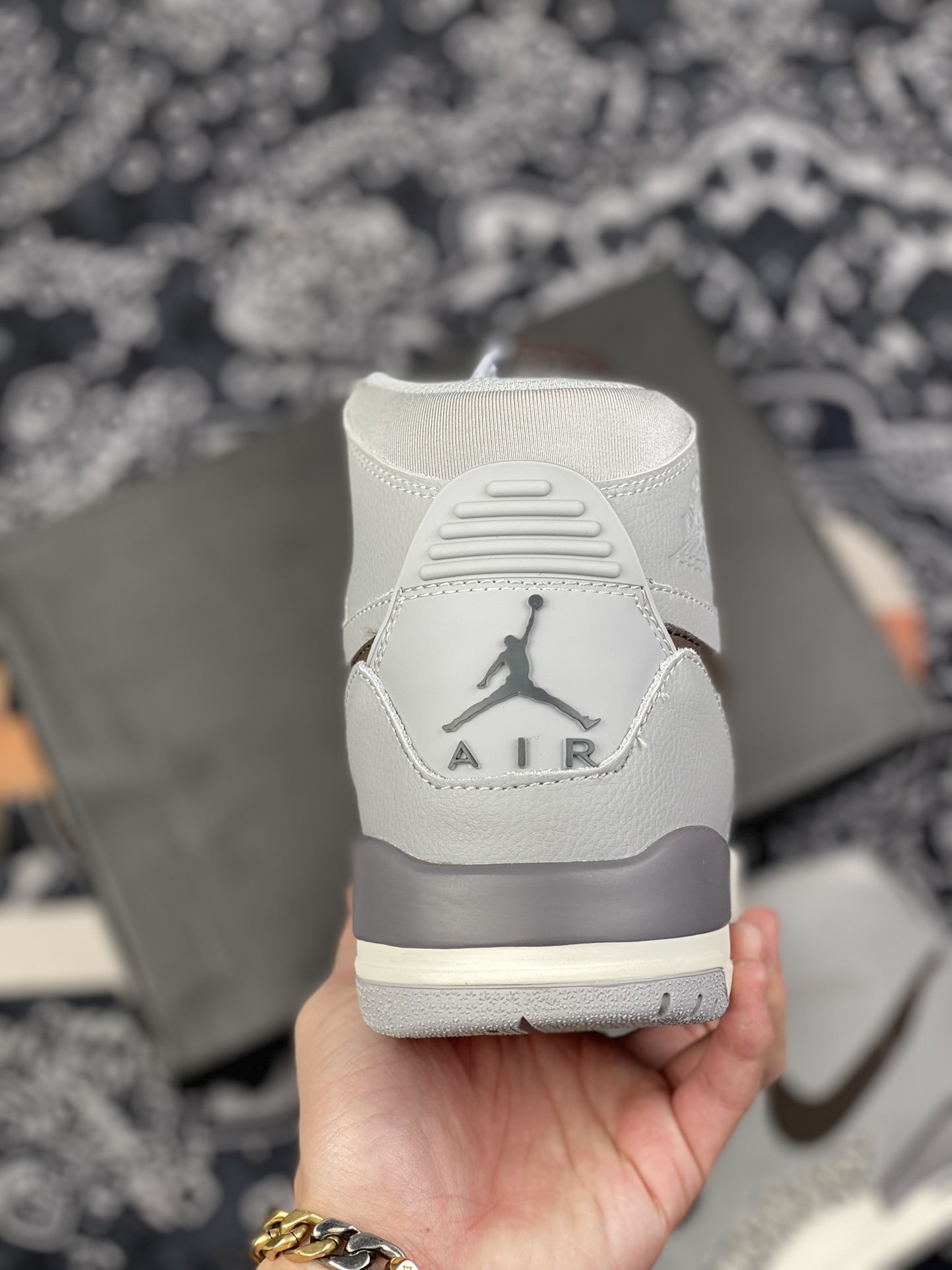 210 Air Jordan Legacy 312 篮球鞋 AV3922-002