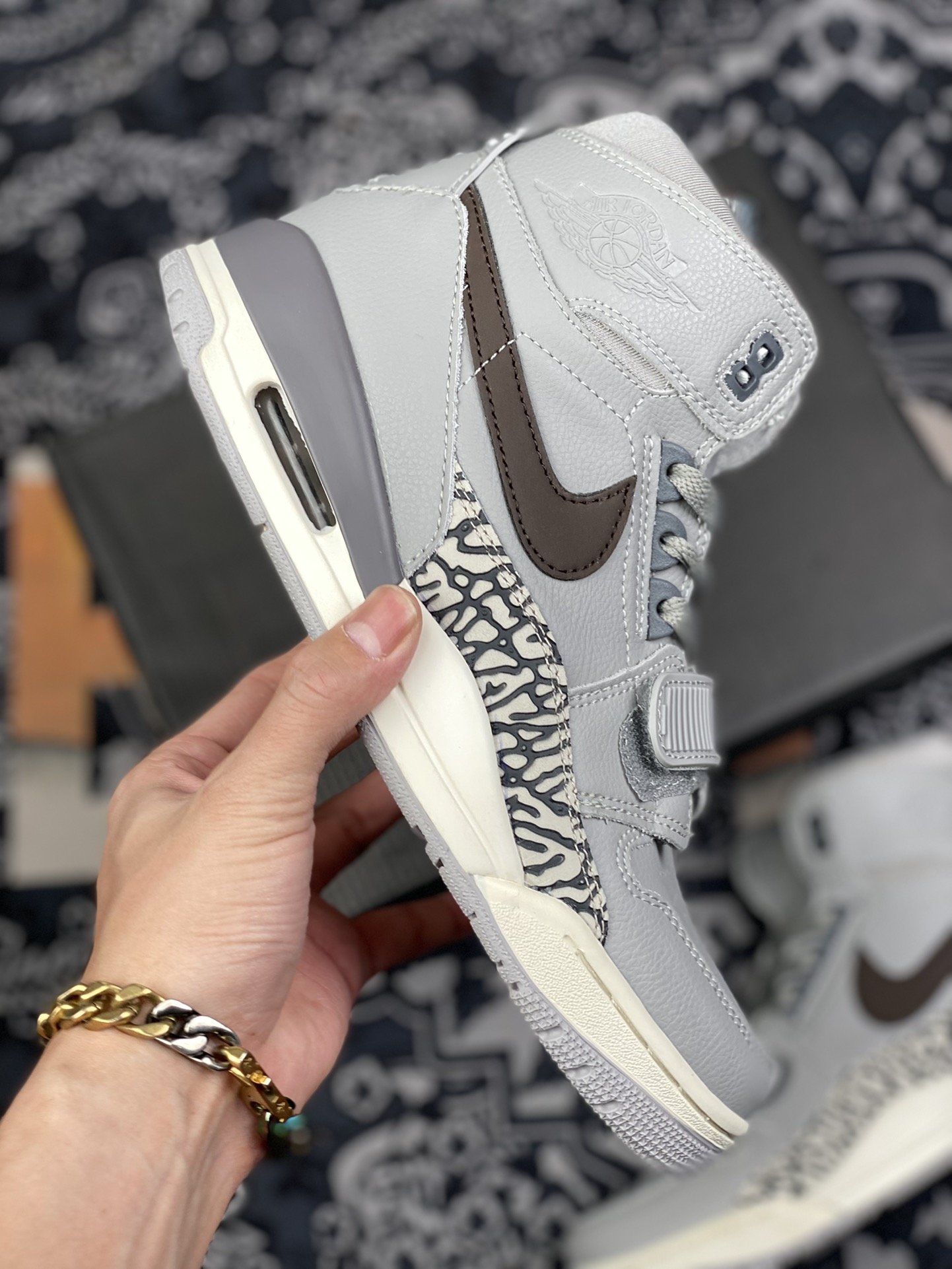 210 Air Jordan Legacy 312 篮球鞋 AV3922-002