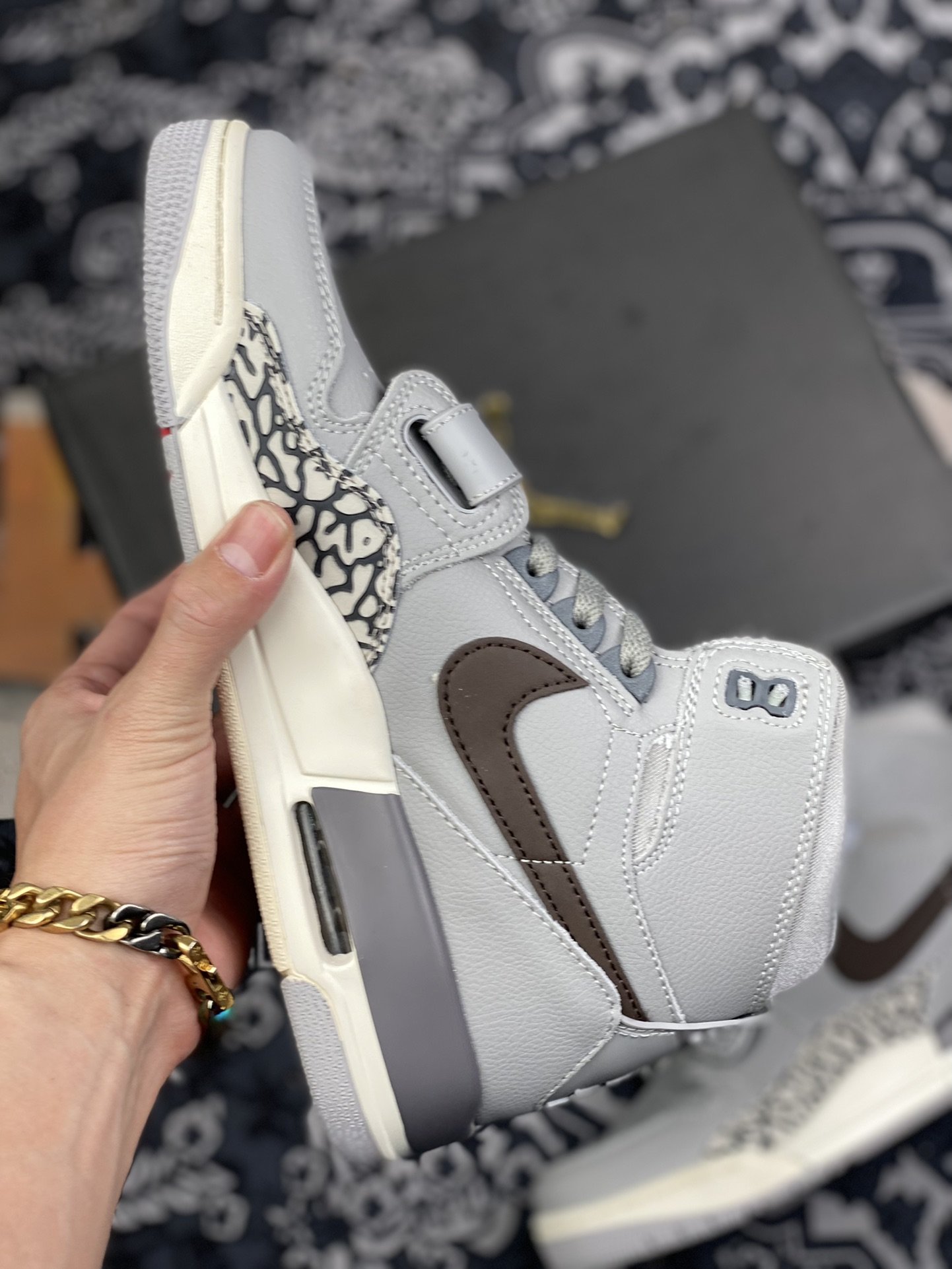 210 Air Jordan Legacy 312 篮球鞋 AV3922-002