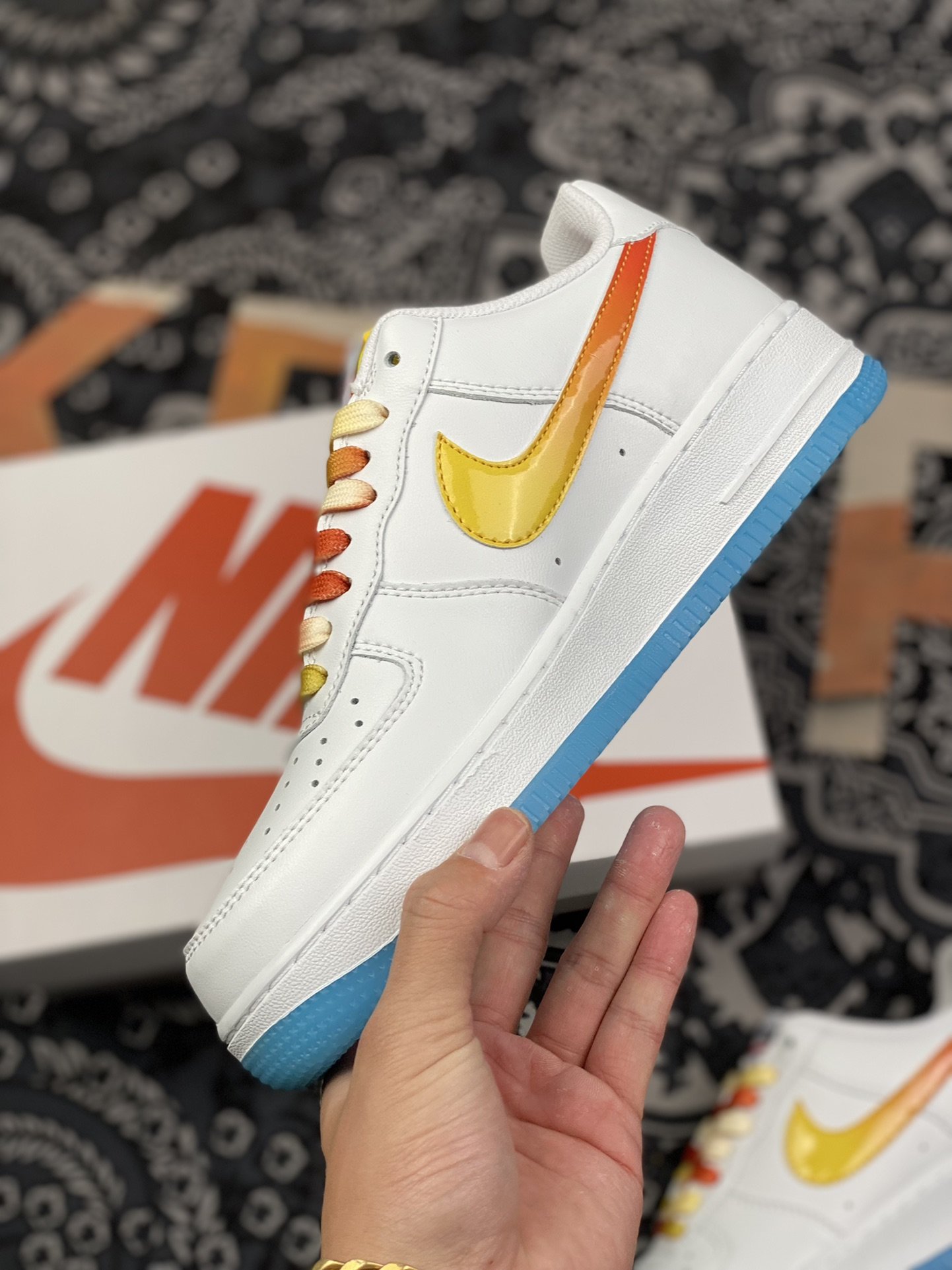 240 Nike Air Force 1 Low ’07 白红黄渐变低帮空军一号休闲板鞋NJ5696-789