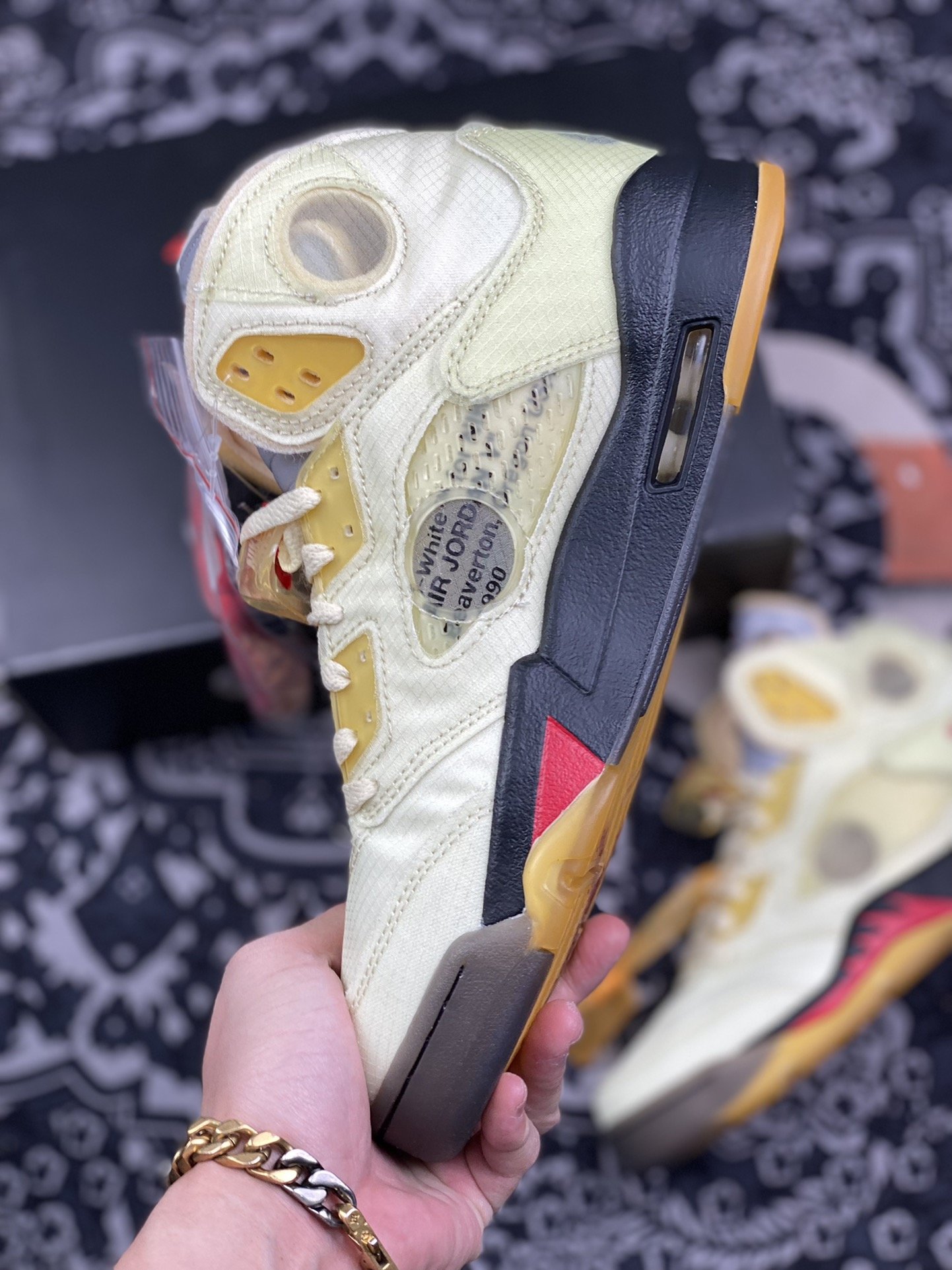 240 Off-White x Air Jordan Retro AJ5 OW联名奶黄蝉翼 DH8565-100