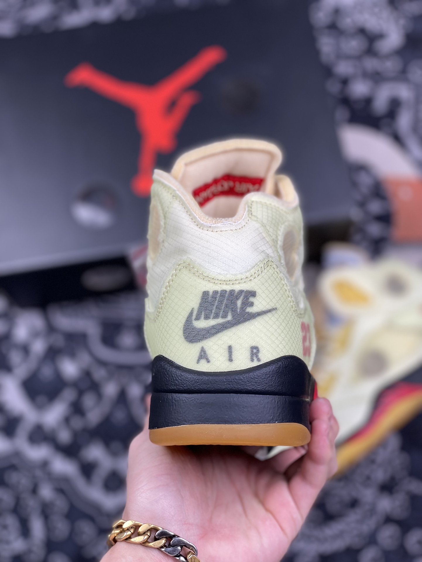 240 Off-White x Air Jordan Retro AJ5 OW联名奶黄蝉翼 DH8565-100