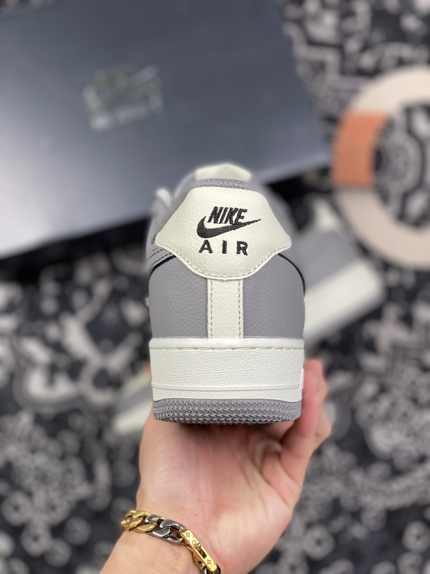 200 原厂 级别 Nike Air Force 1 空军一号 烟灰 DY2351-100