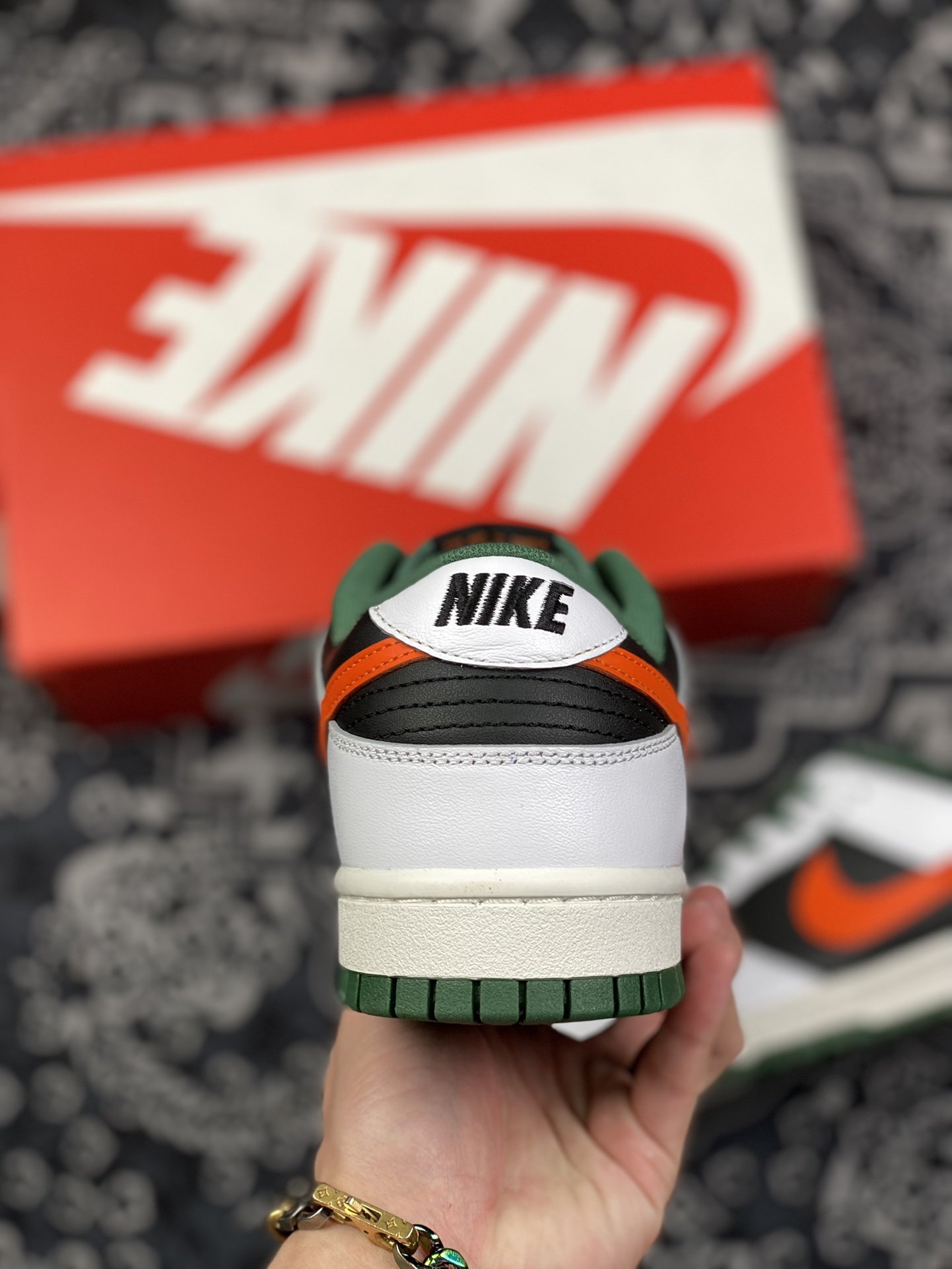 320 纯原批次 Nike Dunk LOW “White/Black/ green”白黑绿 情侣款  DO7412-997