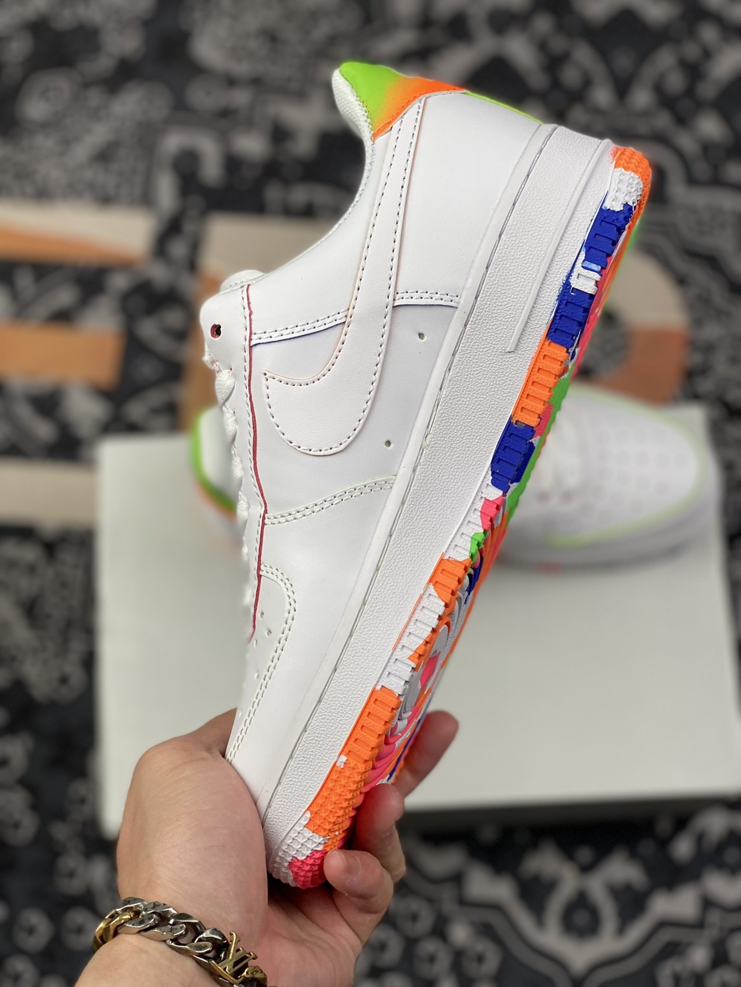 200 Nike Air Force 1 空军一号 亮彩 PG1366-111