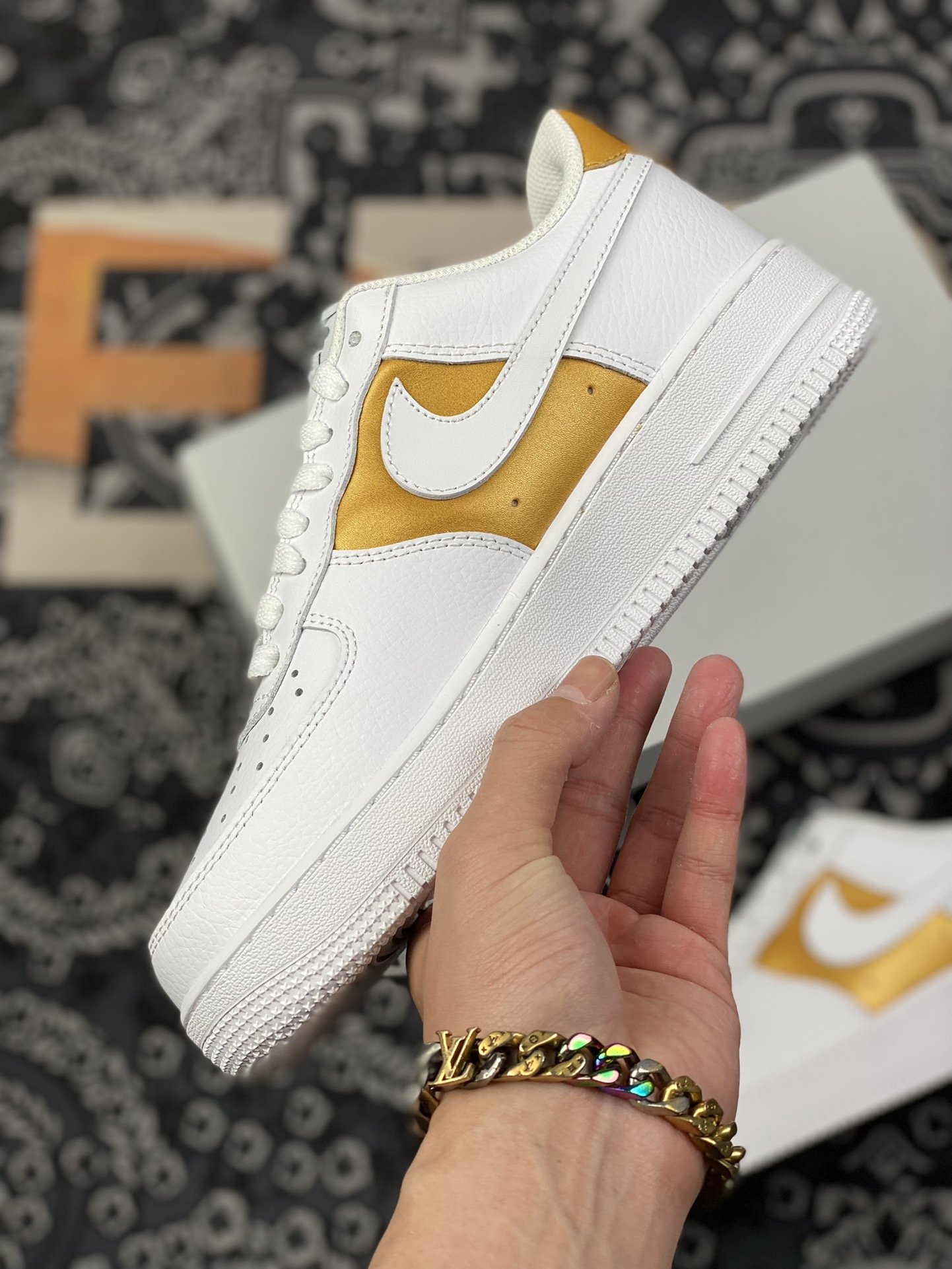 200 Nike Air Force 1 空军一号 新白金 DD8959-105