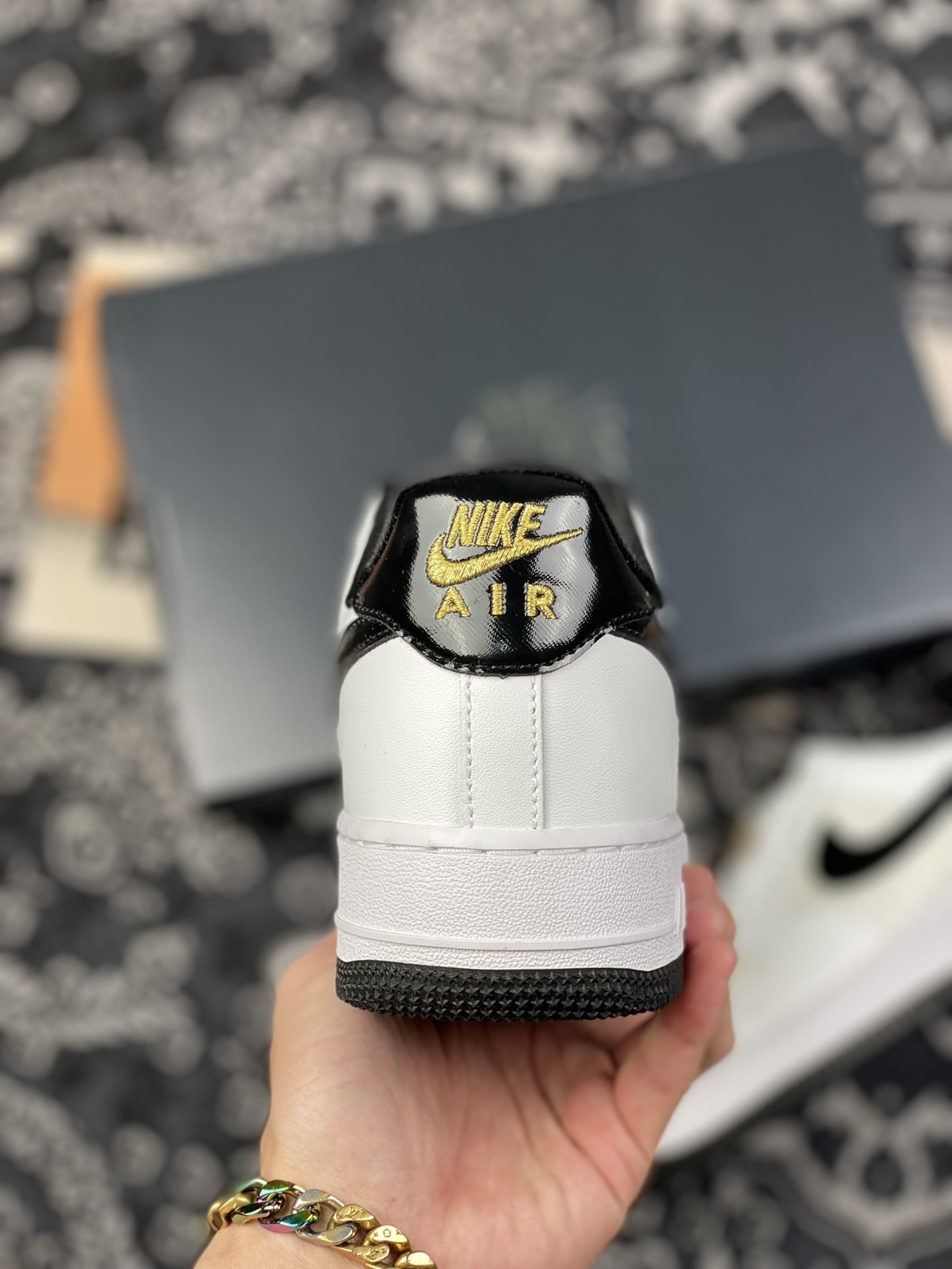 220 Nike Air Force 1 Low ’07 黑白爆裂纹空军一号低帮休闲板鞋 DQ0300-100