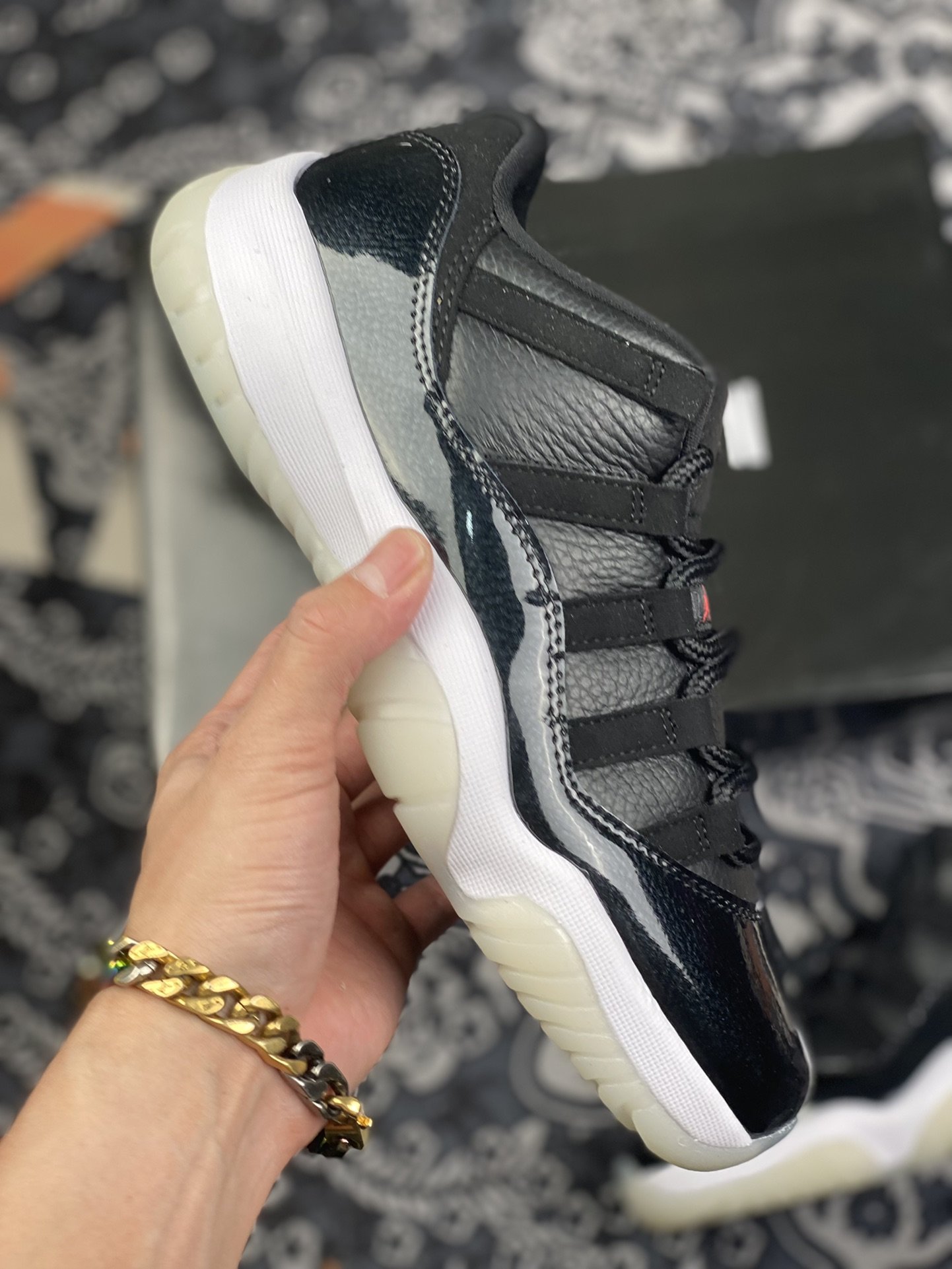 380 Air Jordan AJ11 Low 72-10" 大魔王低帮 AV2187-001