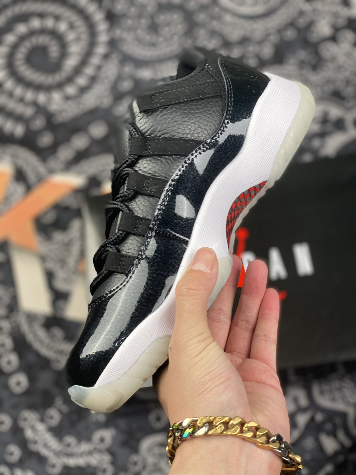 380 Air Jordan AJ11 Low 72-10" 大魔王低帮 AV2187-001