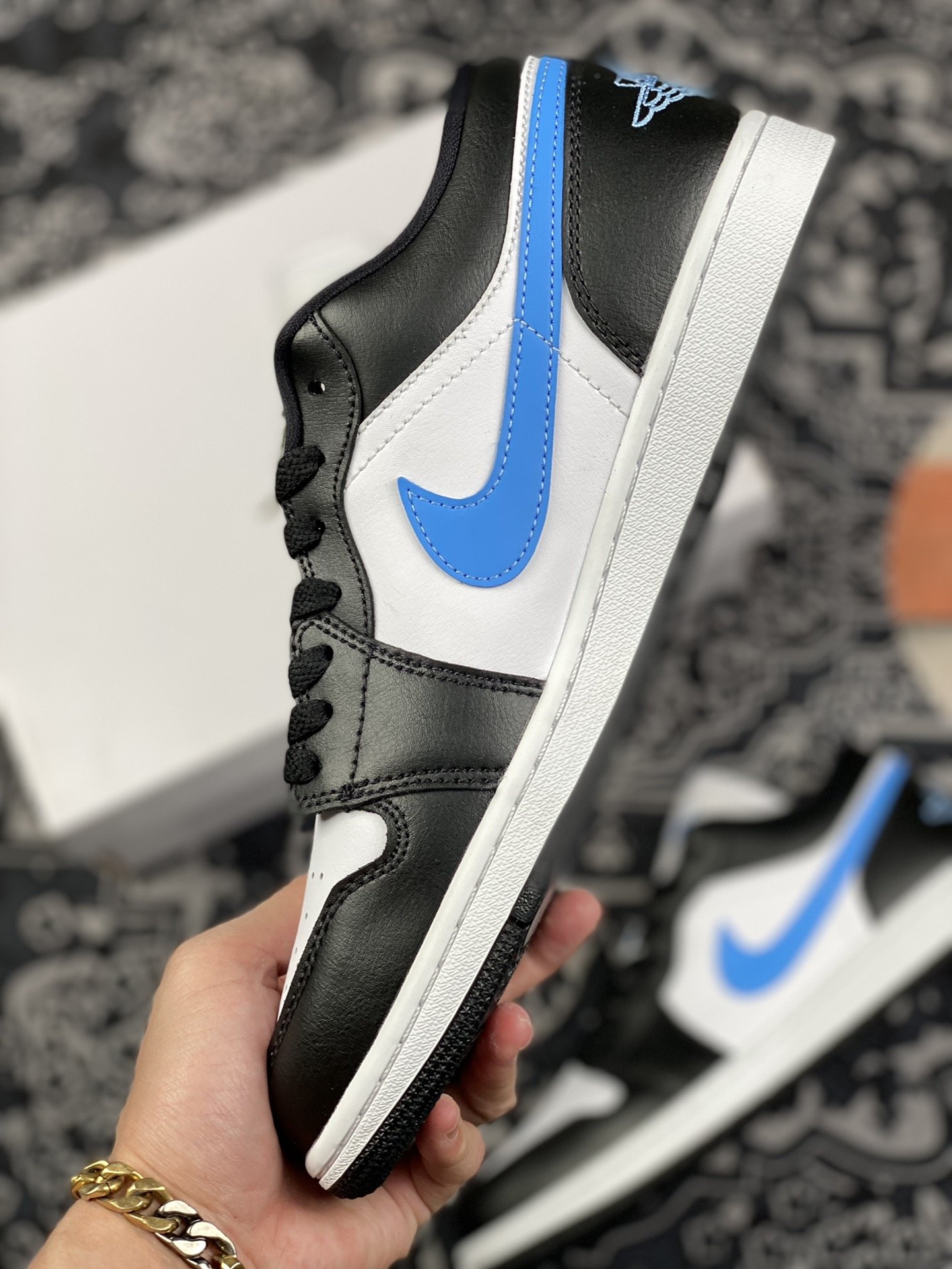 240 Air Jordan 1 Low “University Blue”黑白蓝 Low DC0774-041