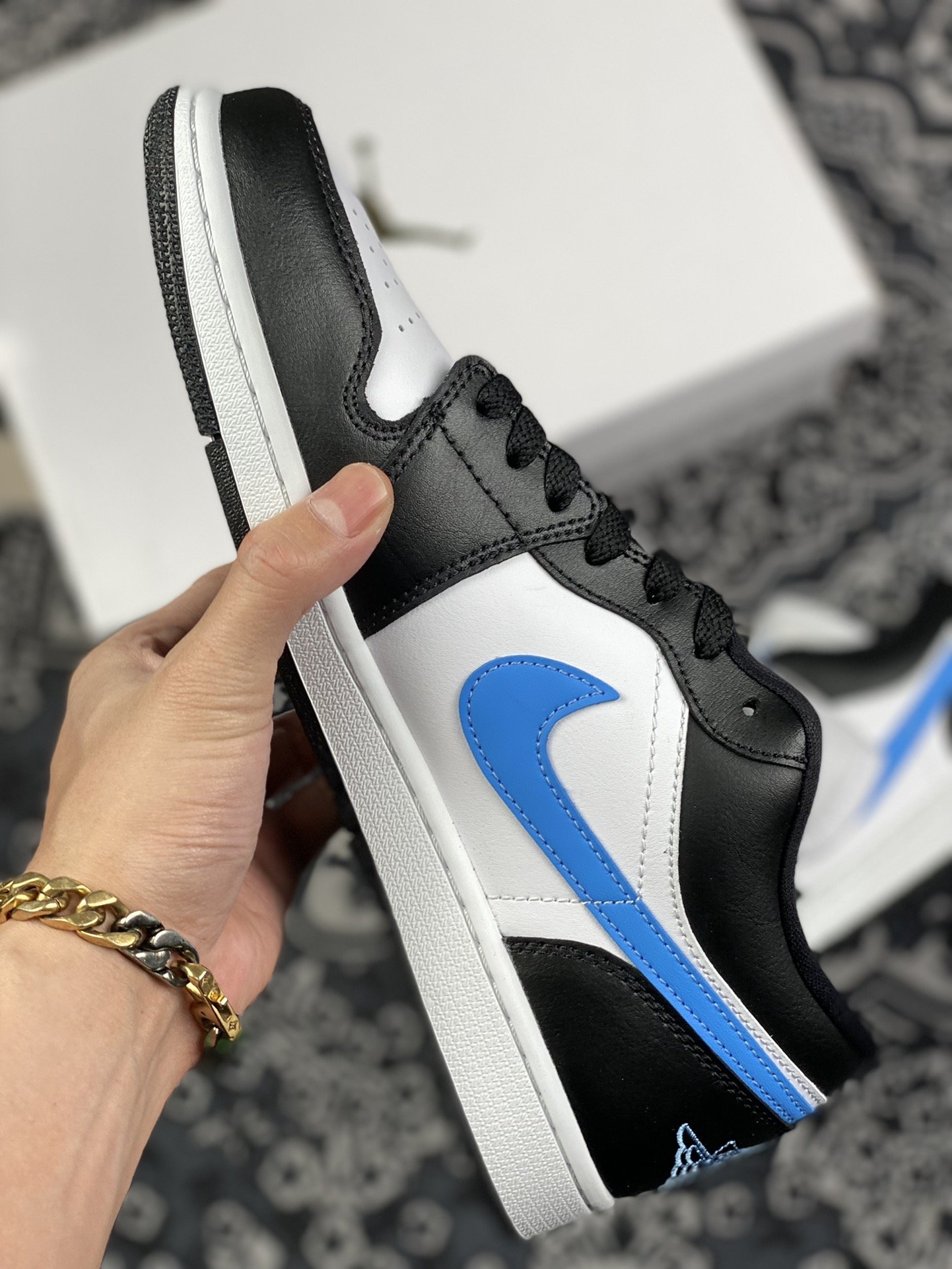 240 Air Jordan 1 Low “University Blue”黑白蓝 Low DC0774-041