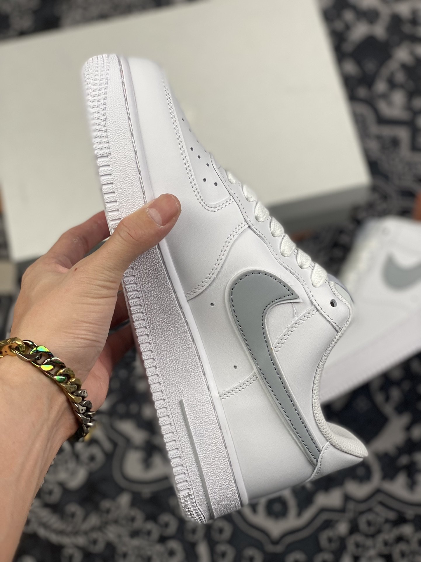 200 Nike Air Force 1 空军一号 白灰双勾 AO2423-101