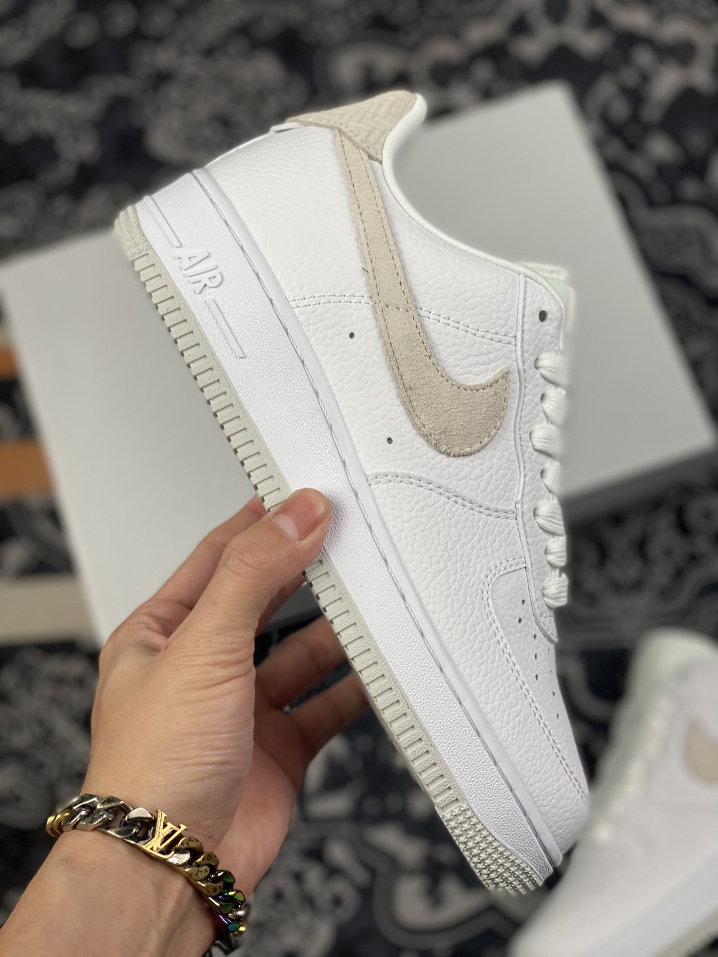 220 小红书爆款 Nike Air Force 1 Low ’07 Craft “灰白”低帮空军一号休闲板鞋CN2873-100