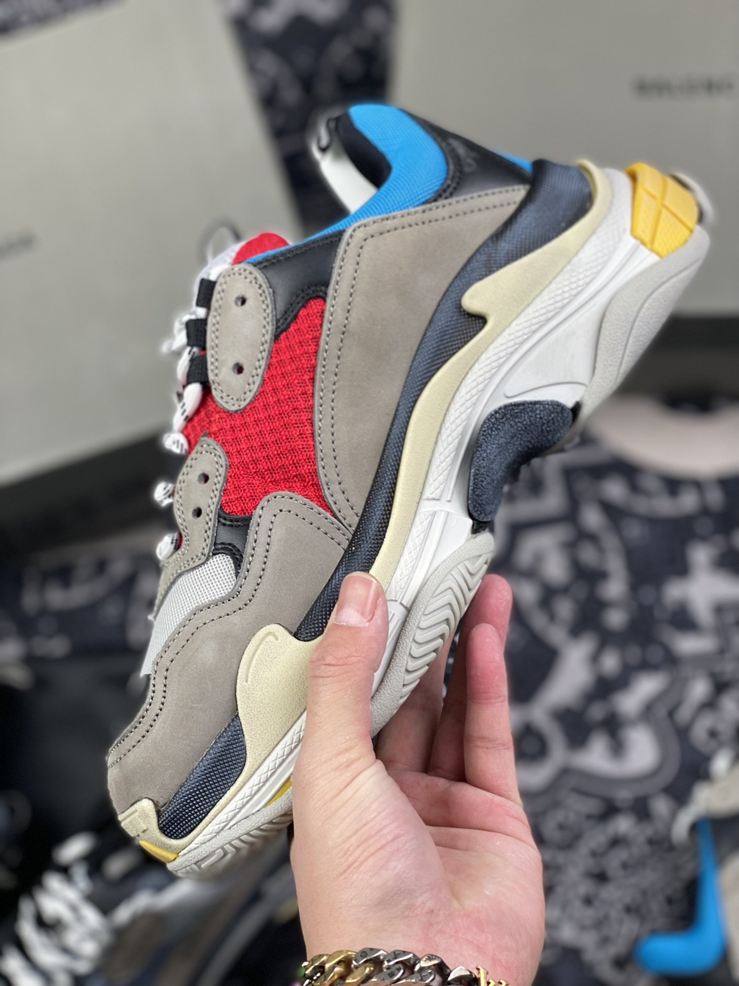 480 巴黎 Balenciag 复古老爹鞋 双拼色 灰黄蓝