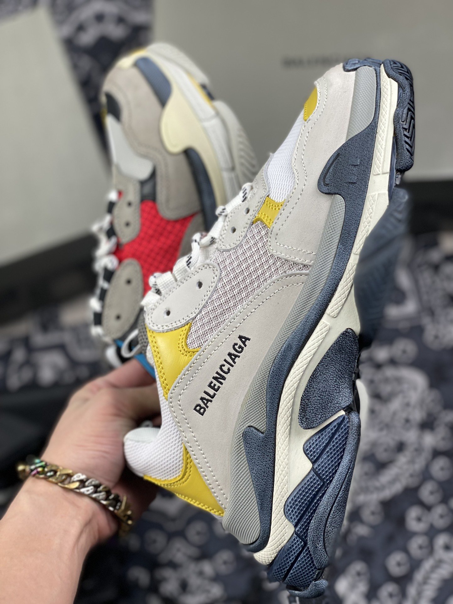 480 巴黎 Balenciag 复古老爹鞋 双拼色 灰黄蓝