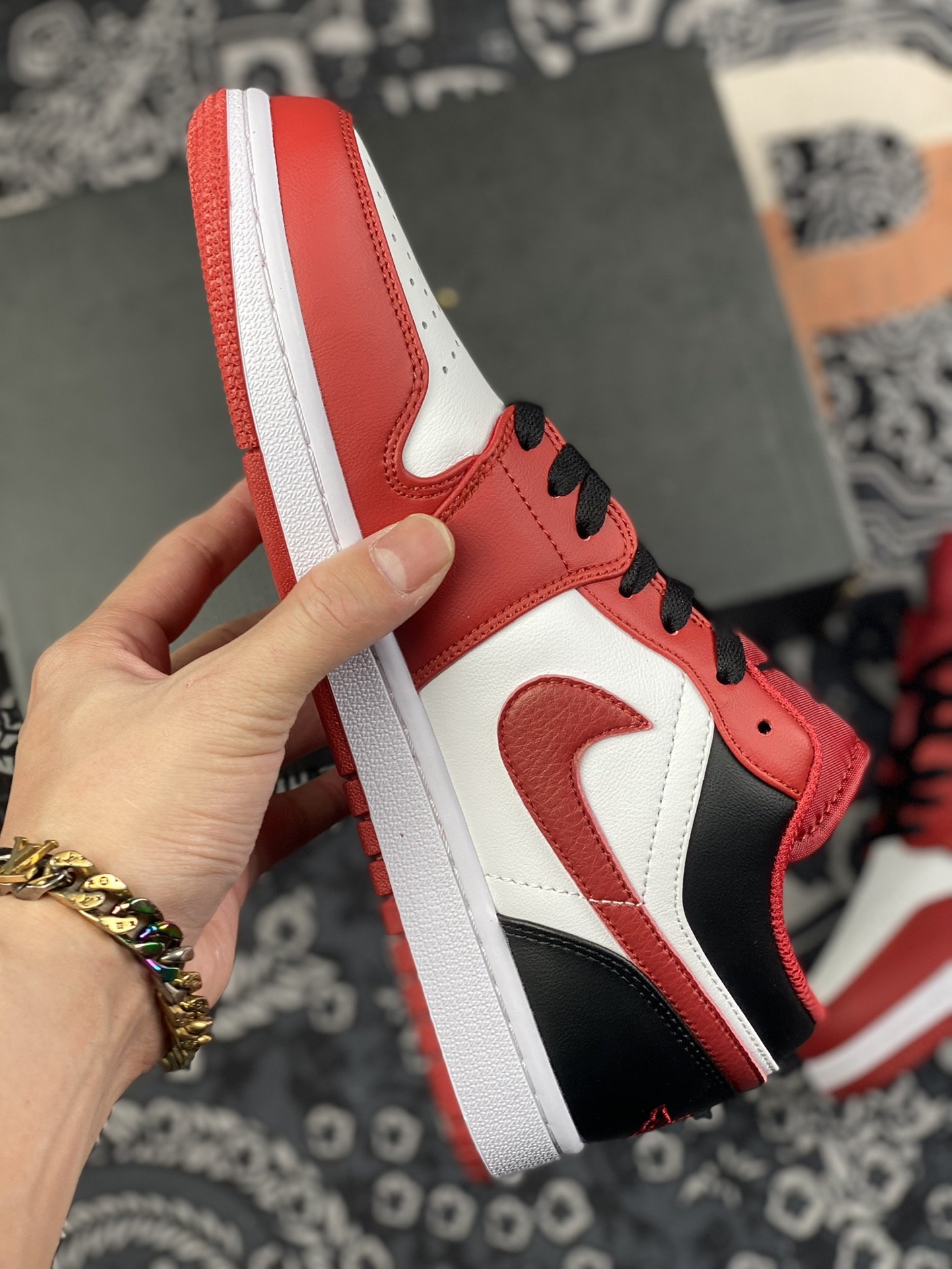 200 Air Jordan 1 Low 黑红 低帮篮球鞋553558-163