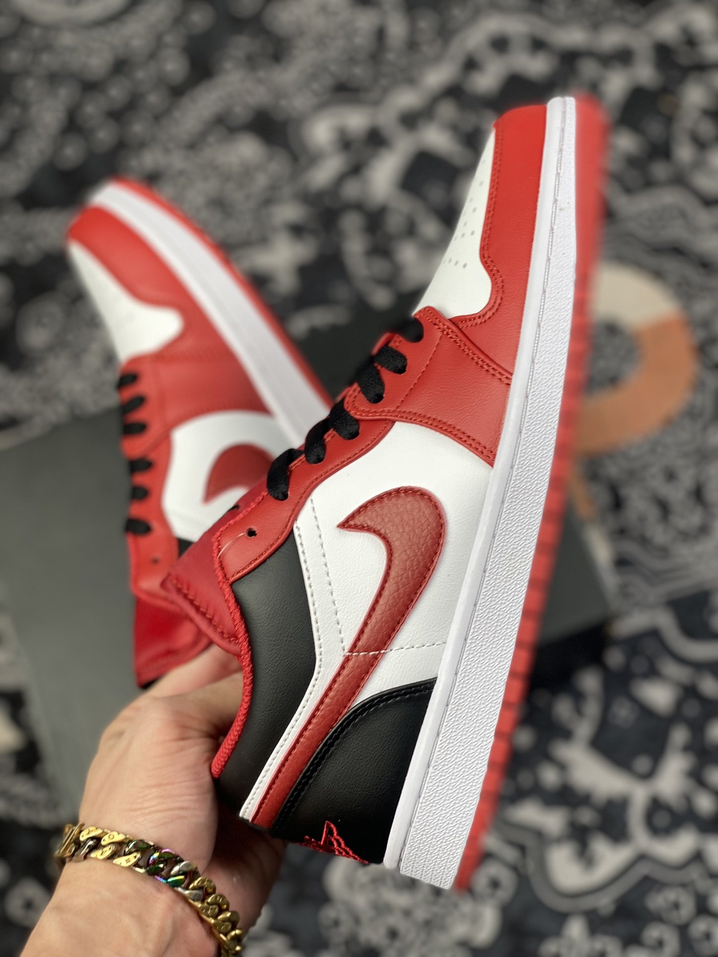 200 Air Jordan 1 Low 黑红 低帮篮球鞋553558-163