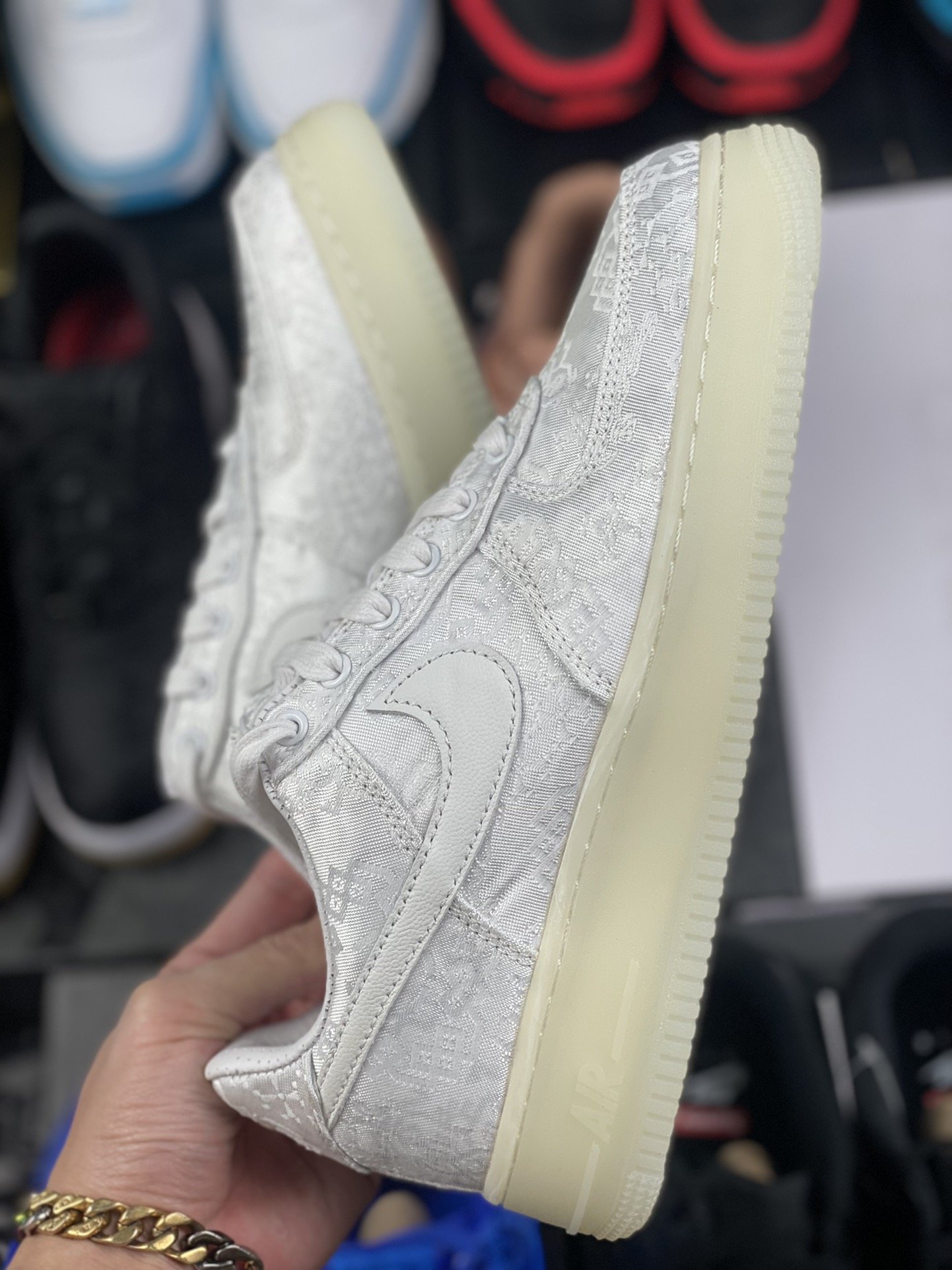 300 【CLOTx Nike Air Force 1白丝绸 官方同步AO9286-100