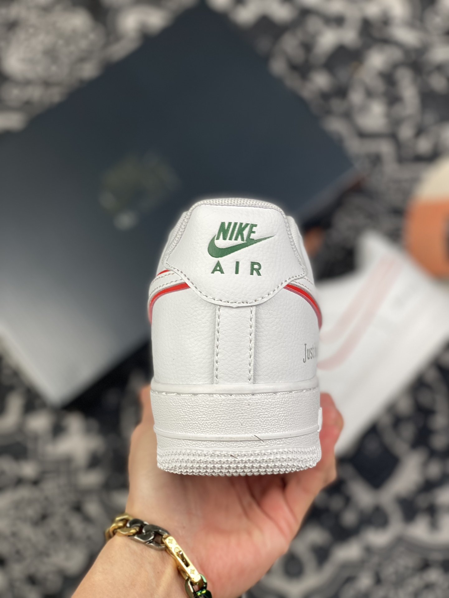 200 Air Force 1 ’07 Low 白红原楦头原纸板 DQ0791-100