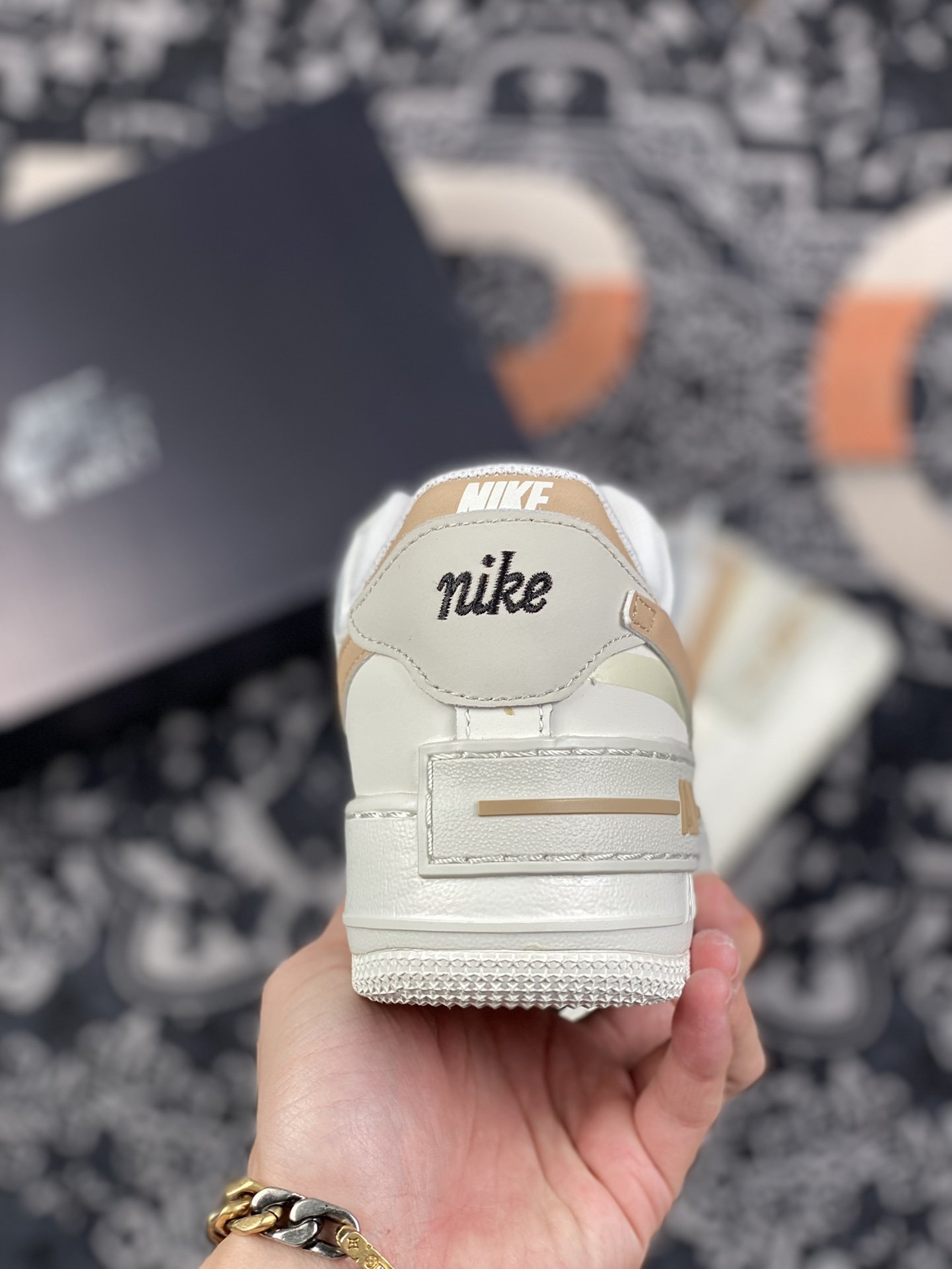 180 Nike WMNS Air Force 1 ShadowBarely/Green/Crimson Tint"空军一号轻量增高低帮CI0919-116