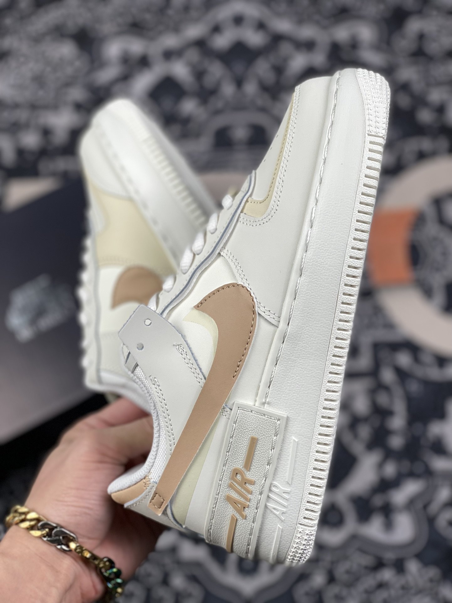 180 Nike WMNS Air Force 1 ShadowBarely/Green/Crimson Tint"空军一号轻量增高低帮CI0919-116