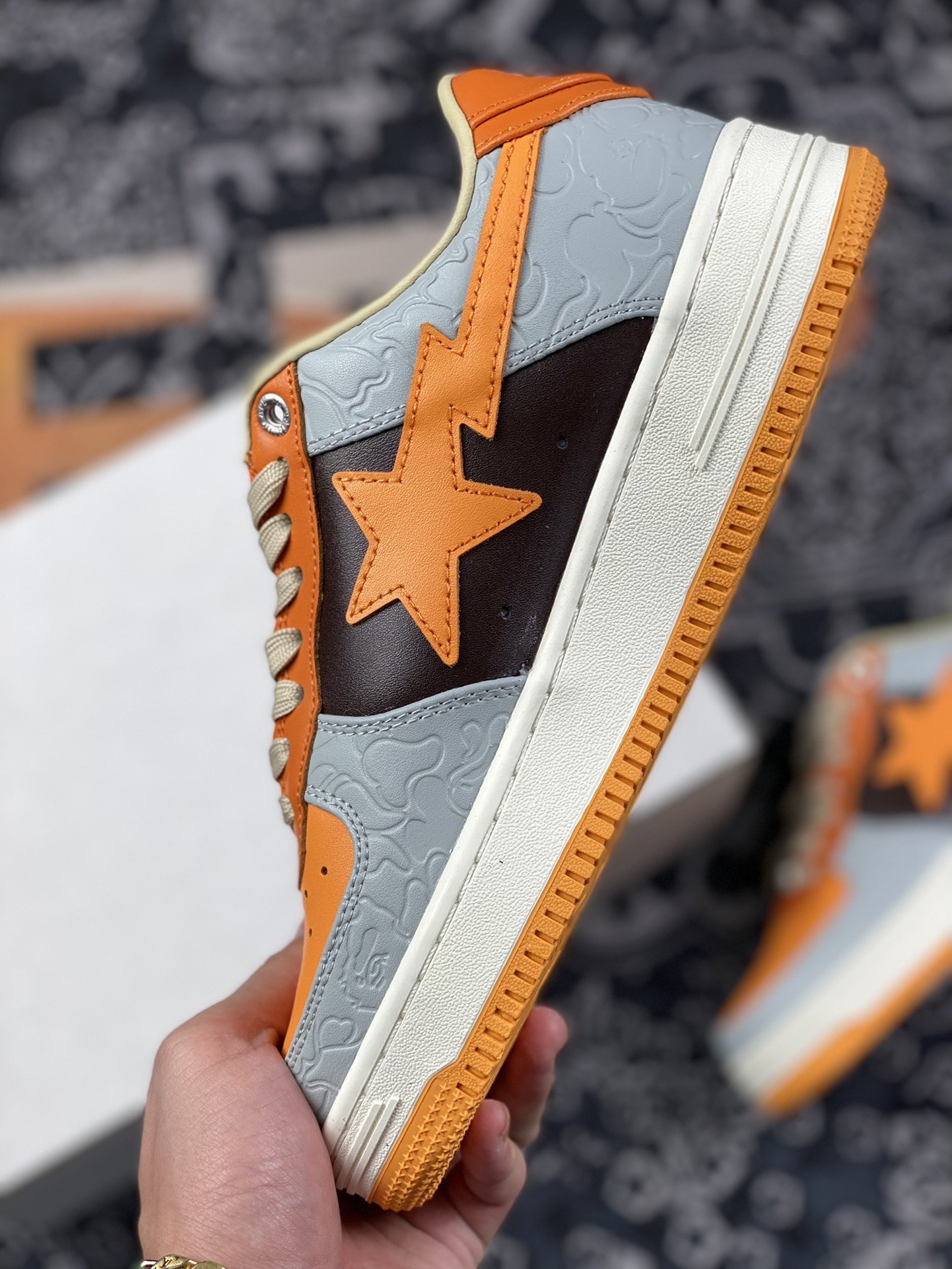 380 潮流教父nigo品牌 王源同款 Bape Sta “Tokyo” 灰橘棕 OZXSH191002MH