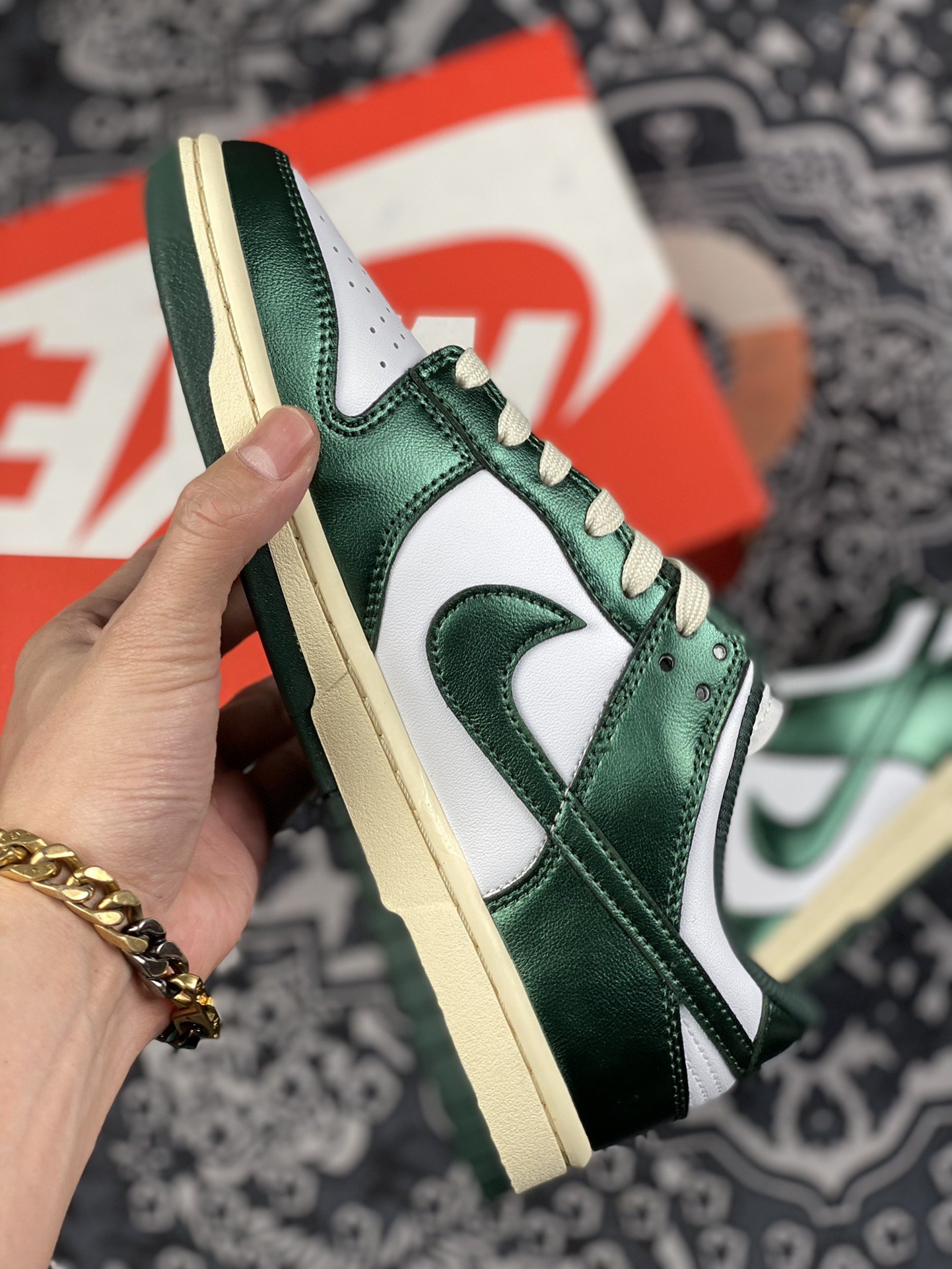 280 Nike Dunk Low Vintage Green"白绿做旧配色  DQ8580-100