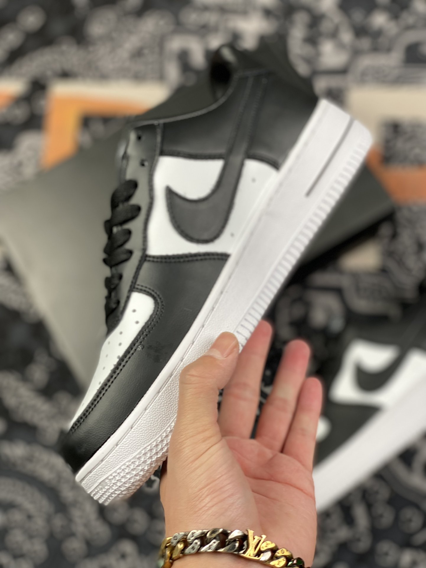 200 Air Force 1 ’07 Low 黑白 AQ4134-100