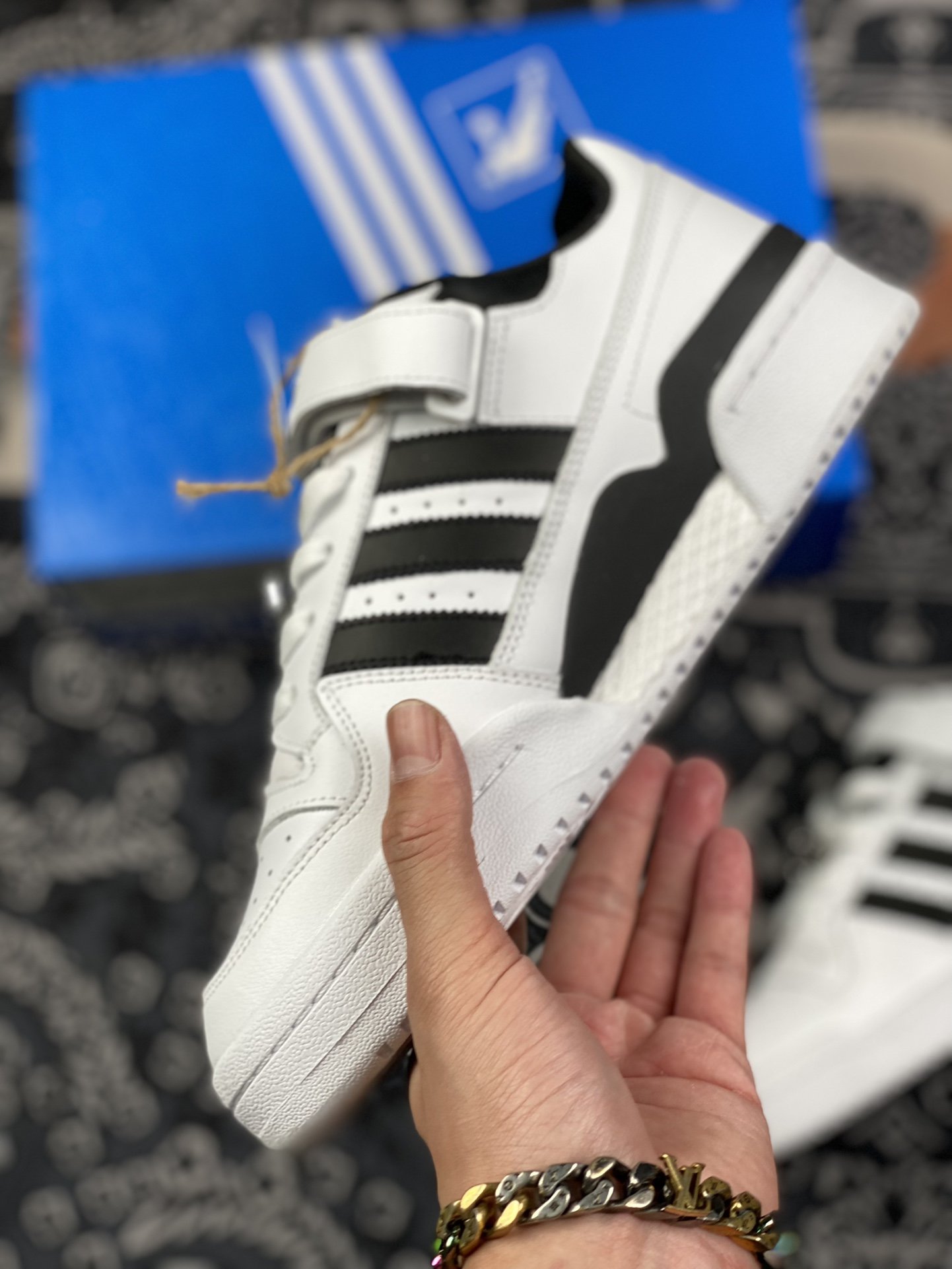 240 adidas Forum 84 Low 低帮百搭潮流休闲运动板鞋 GX1018