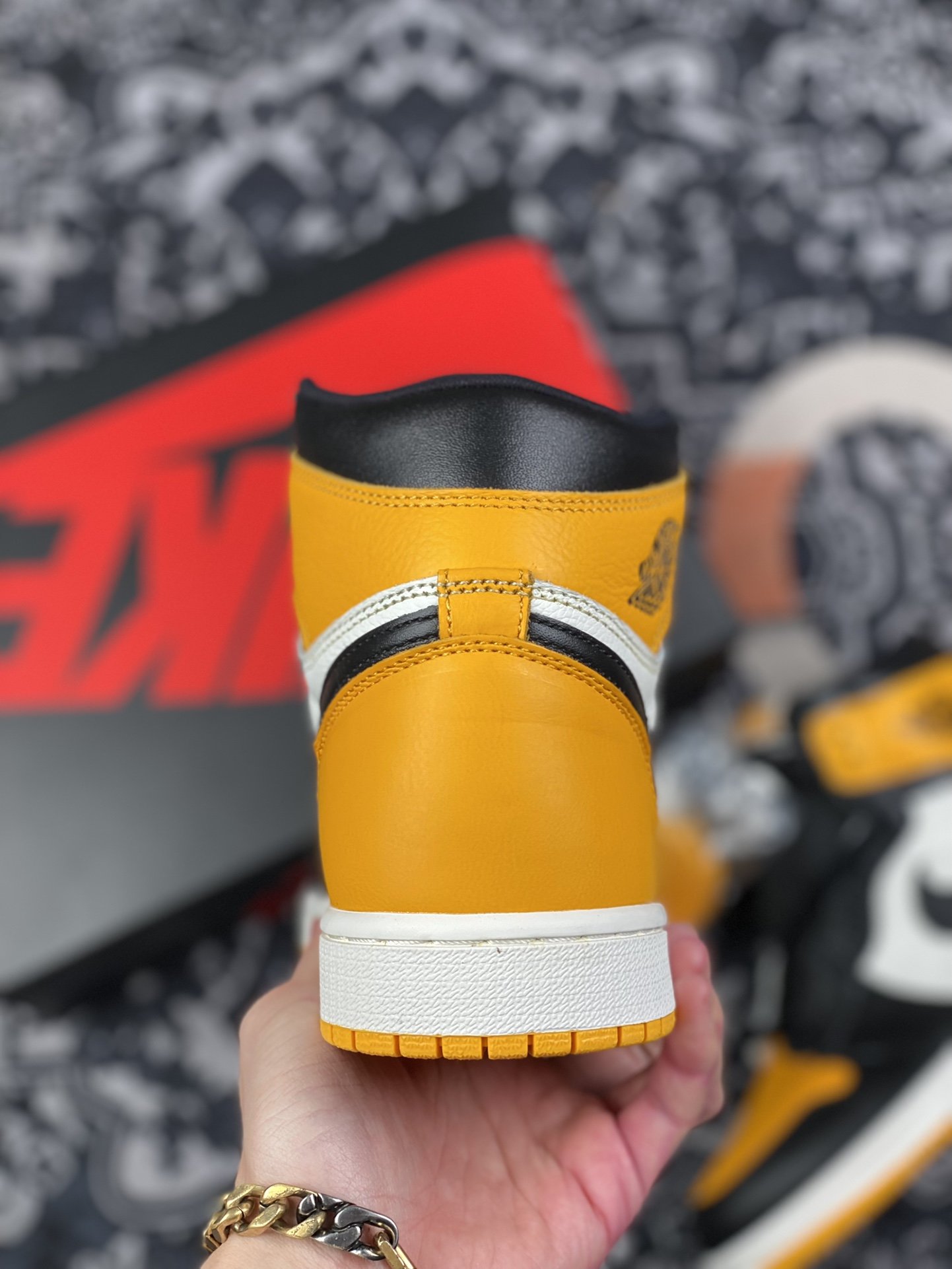 280 性价比版本 Air Jordan 1 Retro High OG AJ1 乔1黑黄脚趾 555088-711