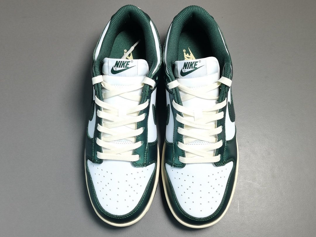 白绿 NIKE DUNK LOW ＂Vintage Green＂复古休闲板鞋 做旧  DQ8580-100