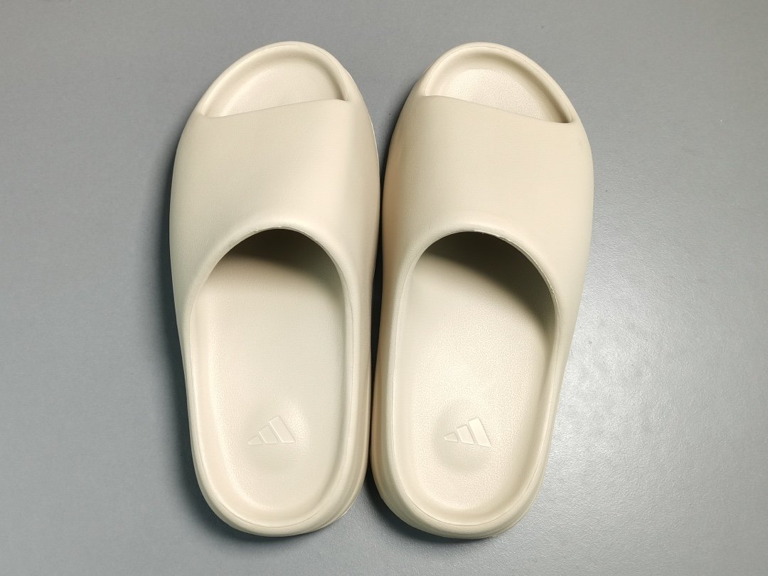 米棕色  adidas originals Yeezy Slide Brown 休闲潮流拖鞋 FW1934