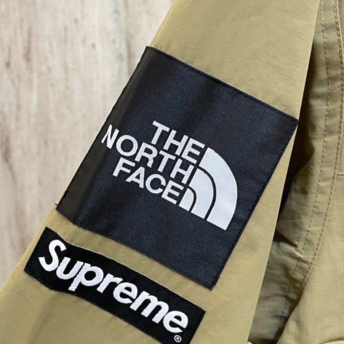 土黄 Supreme SS20 Week 13 × The North Face Cargo Jacket 北面联名冲锋衣