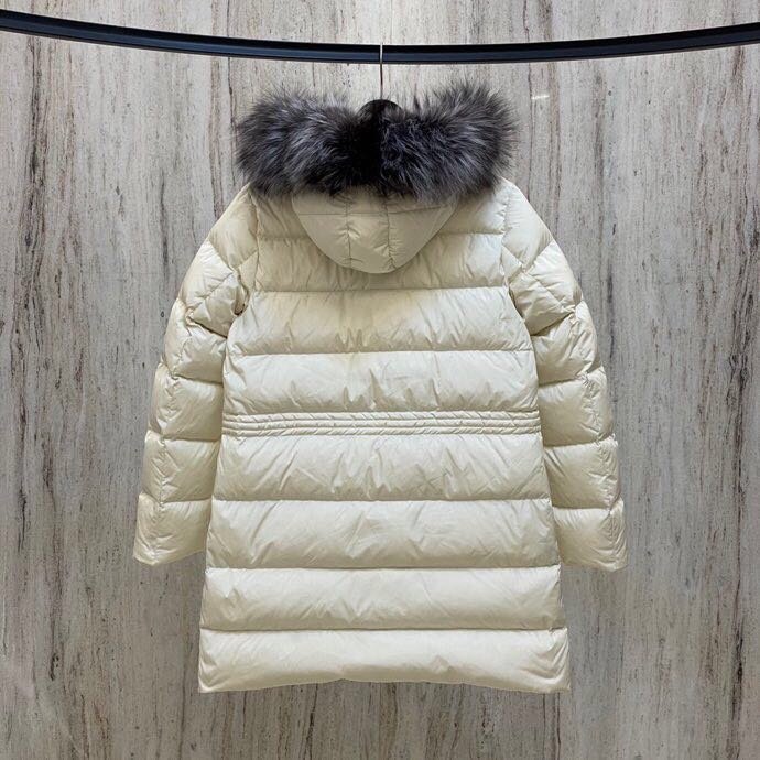 白色 陈乔恩同款 Moncler Moka 蒙口 经典银狐皮草帽中长款连帽羽绒服外套