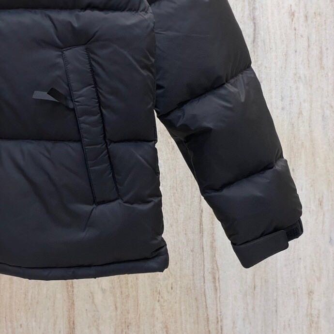 黑色THE NORTH FACE 1996 Retro Nuptse Jacket 拼接可收纳连帽700蓬连帽羽绒服