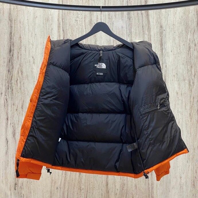 橙色 THE NORTH FACE 1996 Eco Nuptse Jacket 防风保暖休闲运动可收纳连帽羽绒服外套