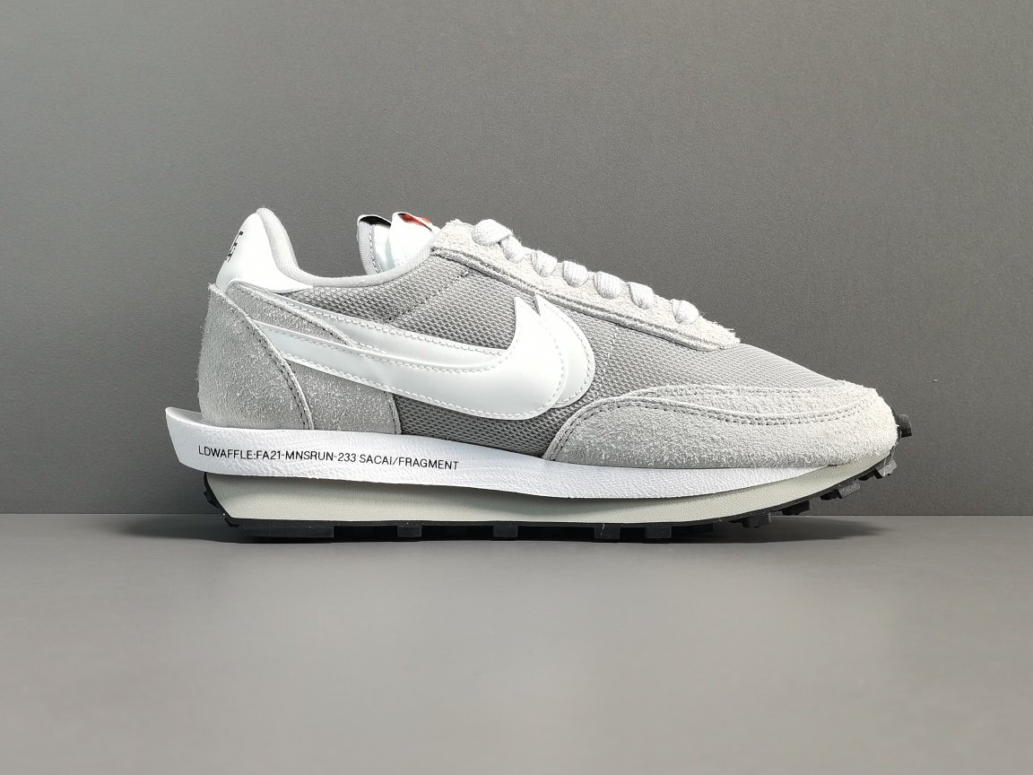 灰白 解构 Fragment Design xSacai xNike LDWaffle ＂Light Smoke Grey＂DH2684-001