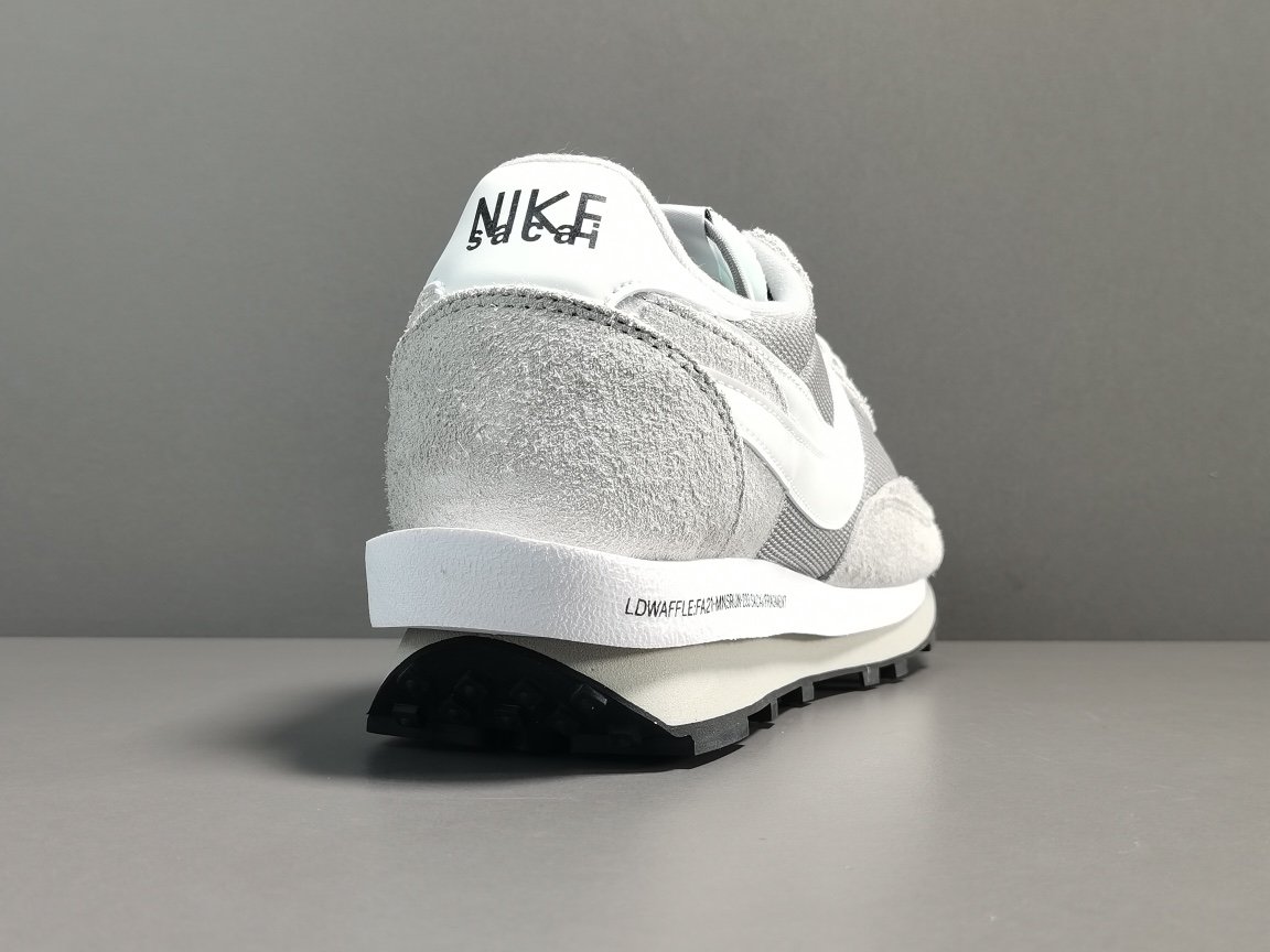 灰白 解构 Fragment Design xSacai xNike LDWaffle ＂Light Smoke Grey＂DH2684-001